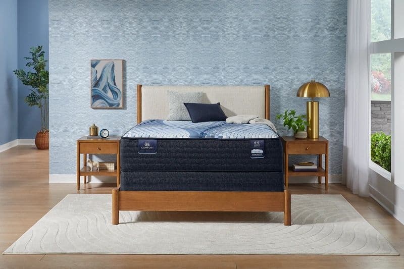 Pillows included with Serta iComfort mattress packages
